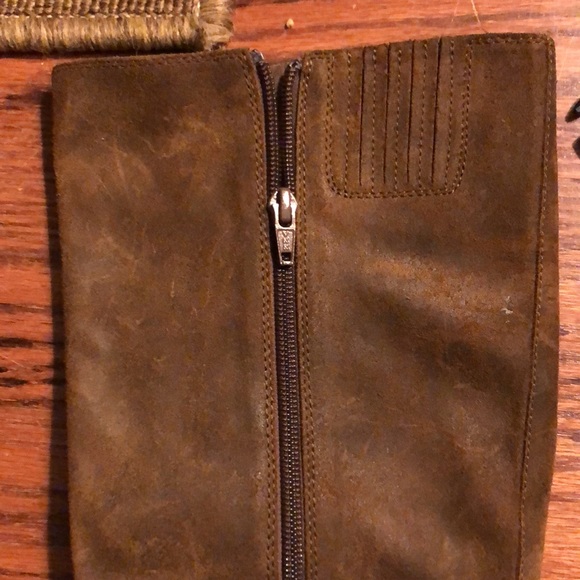 Donald Pliner Suede Boot - Picture 4 of 7